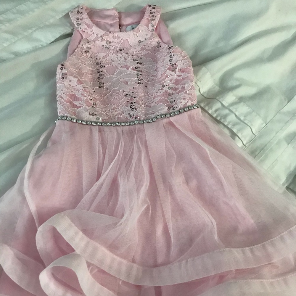 Toddler girls pretty pink dress